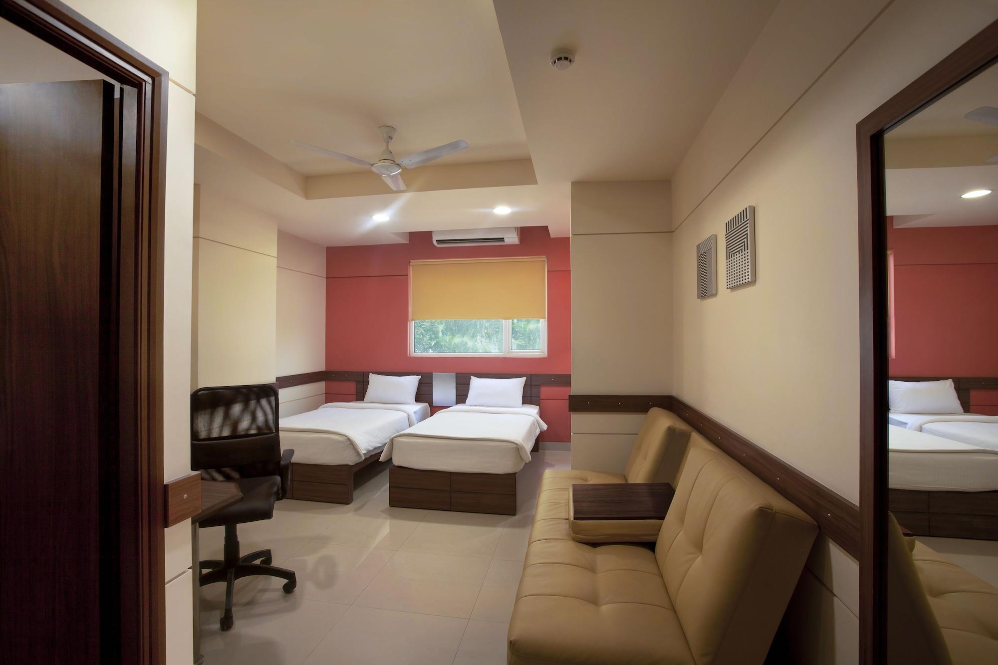 Faridabad Hotel Exterior foto