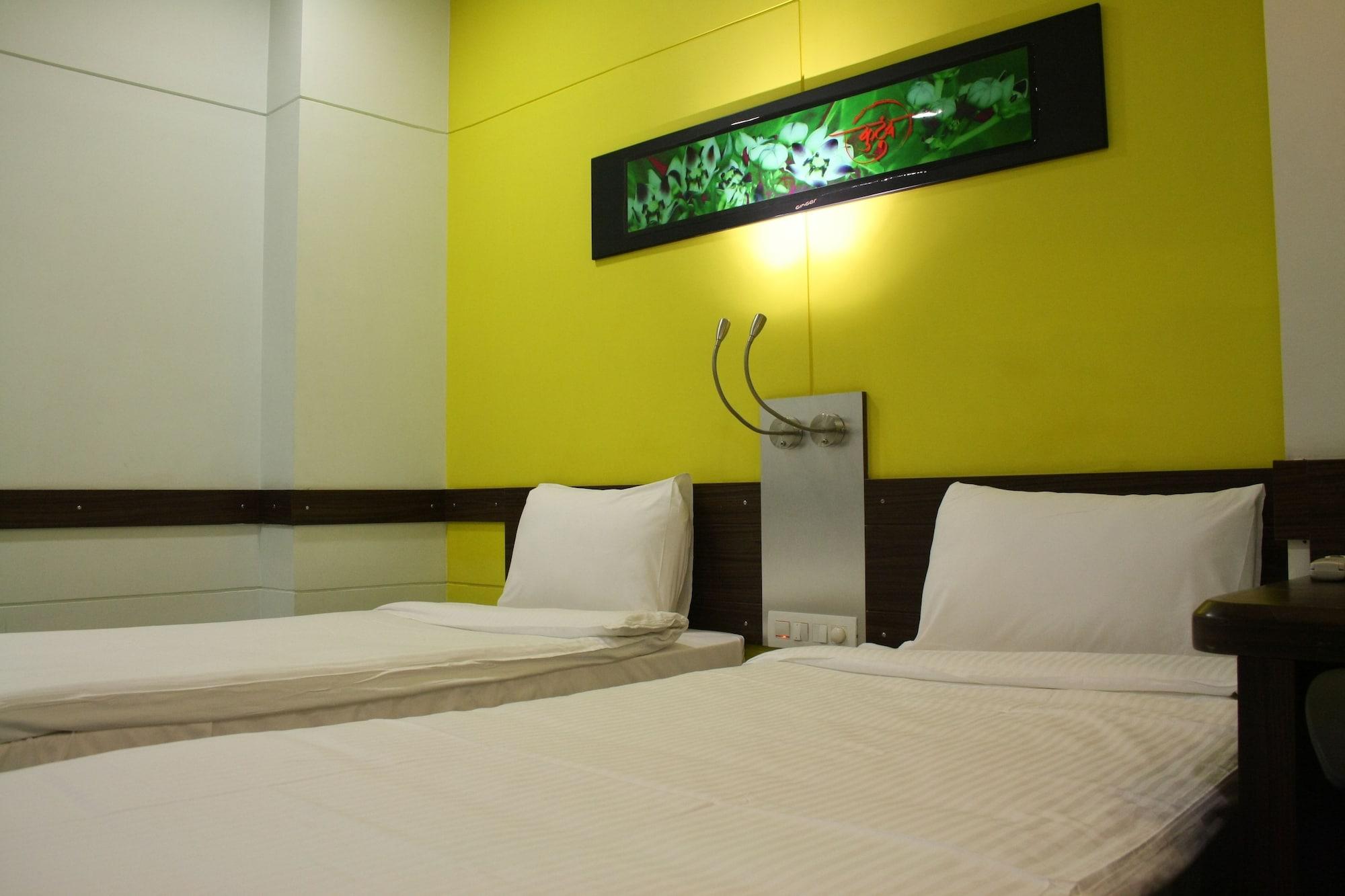 Faridabad Hotel Exterior foto